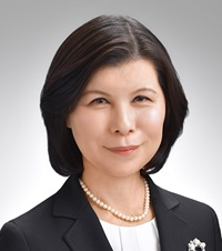 看護学部長：青木 雅子